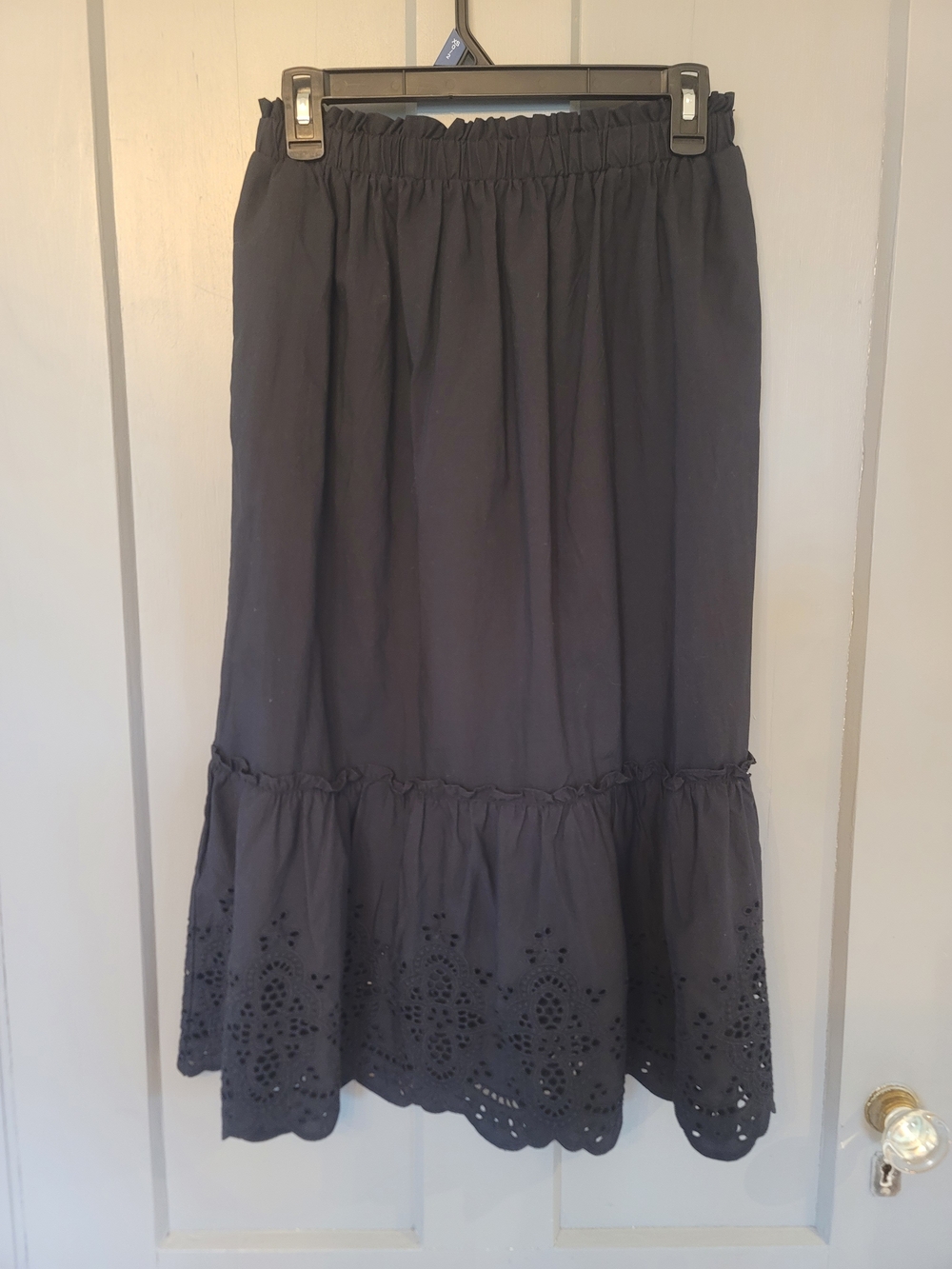 Women's Black Eyelet Hem Mid-Length Skirt